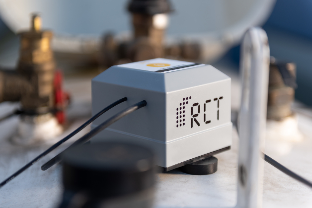 31 Access Rct There is another way: Renting instead of buying / R-C-T Remote Control ...